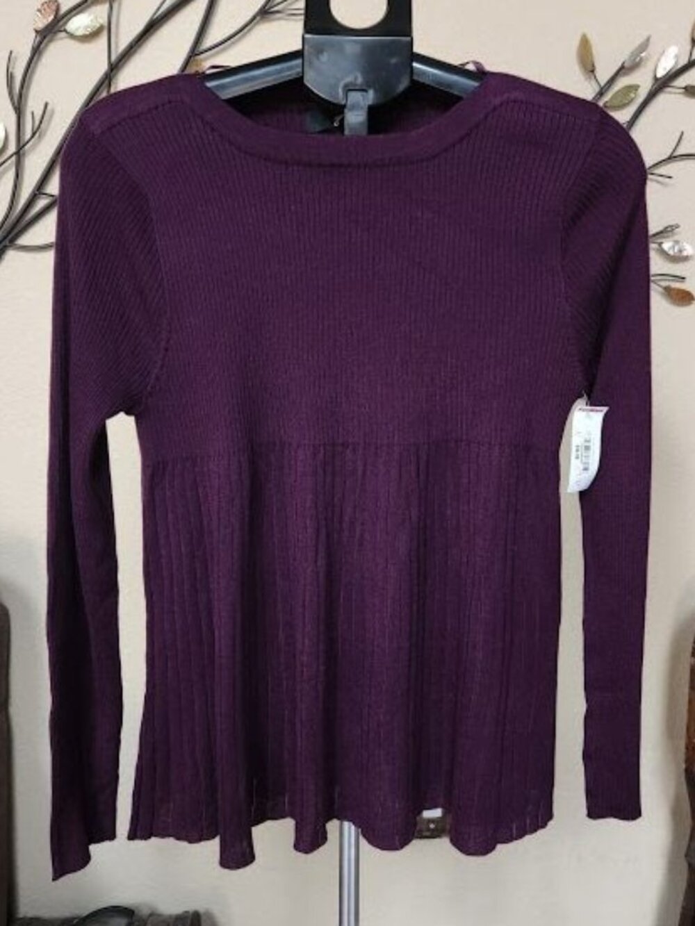 NWT GNW sz large purple ribbed stretchy sweater